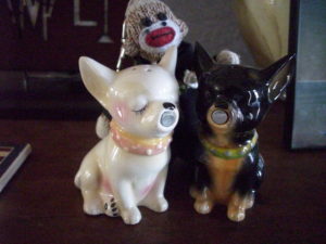 New to Dog Blogging - and singing chihuahuas